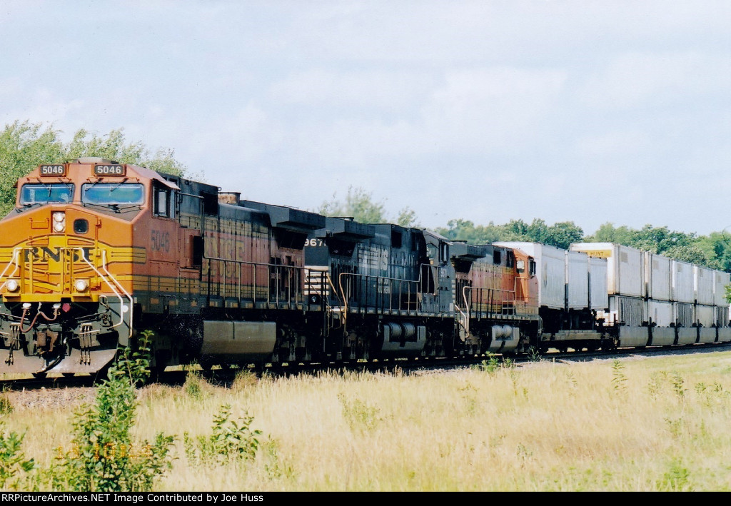 BNSF 5046 East